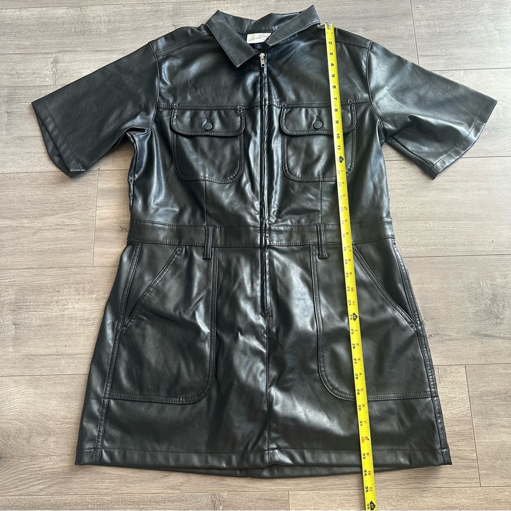EUC Women's Universal Thread Short Sleeve Faux Leather Utility Dress - size 16 - Picture 2 of 5